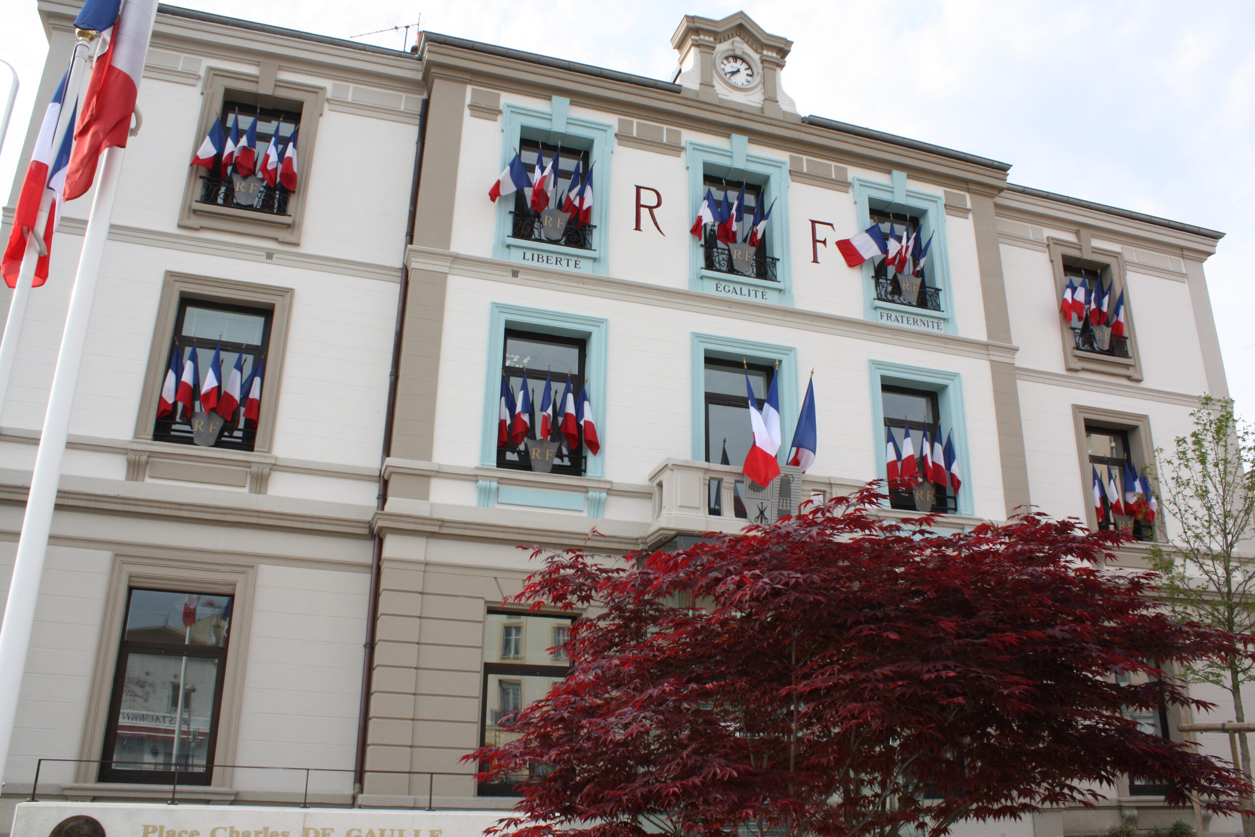 Mairie de Saint-Genest-Lerpt — Saint-Genest-Lerpt